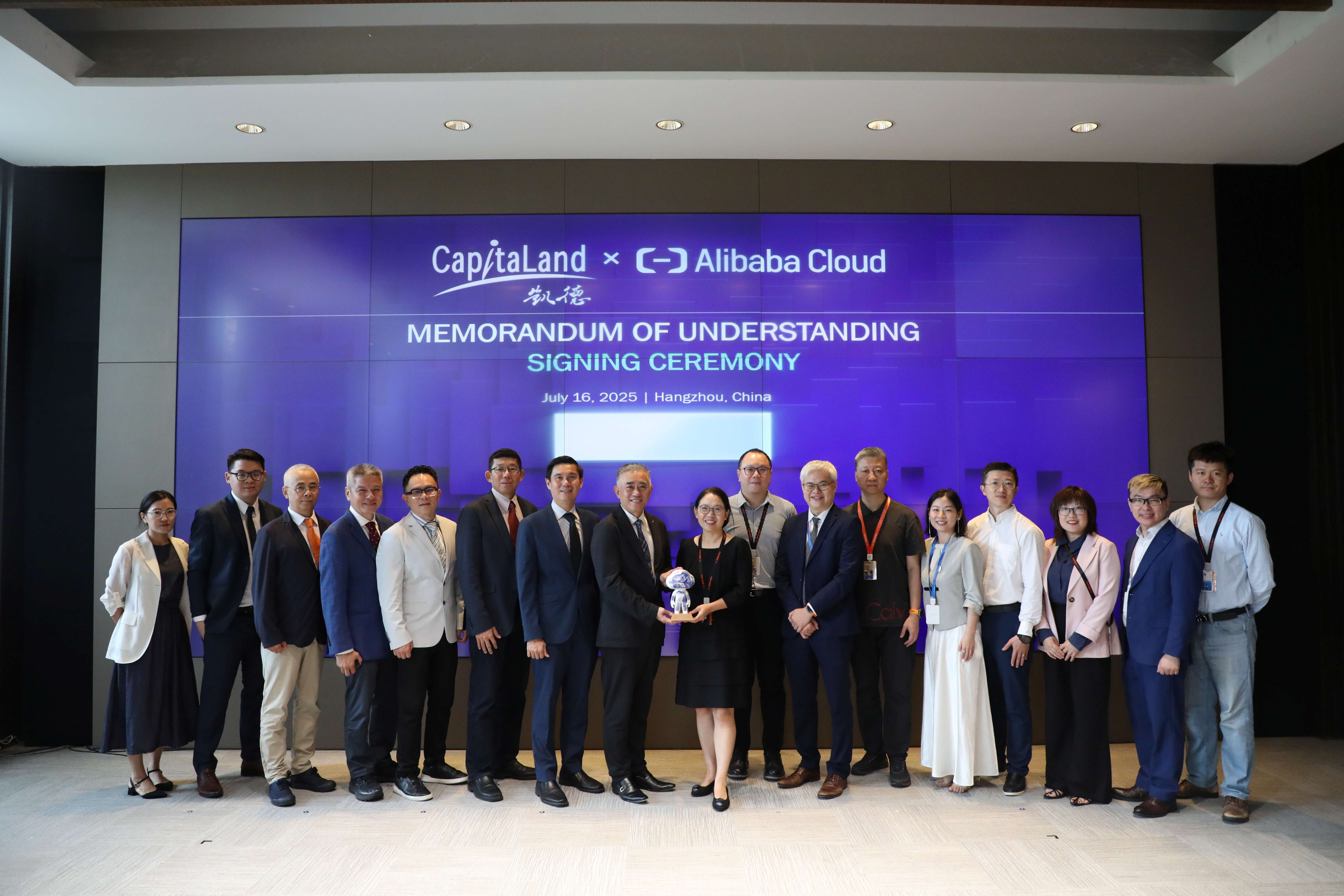 双方团队会面交流