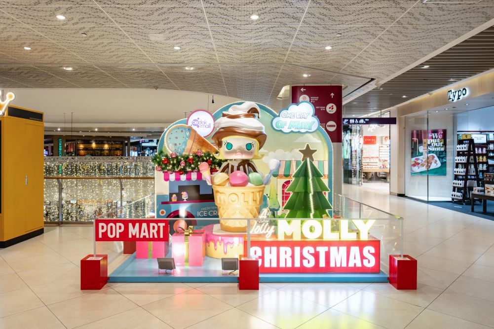 A Jolly Molly Christmas with CapitaLand X POP MART Molly’s biggest ...
