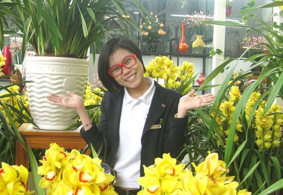 Always eager to enhance communication and relations within the company, Phuong Hoa came up with several ideas to bring the team together; she is one of the 52 winners of the Because iCare Awards 2012