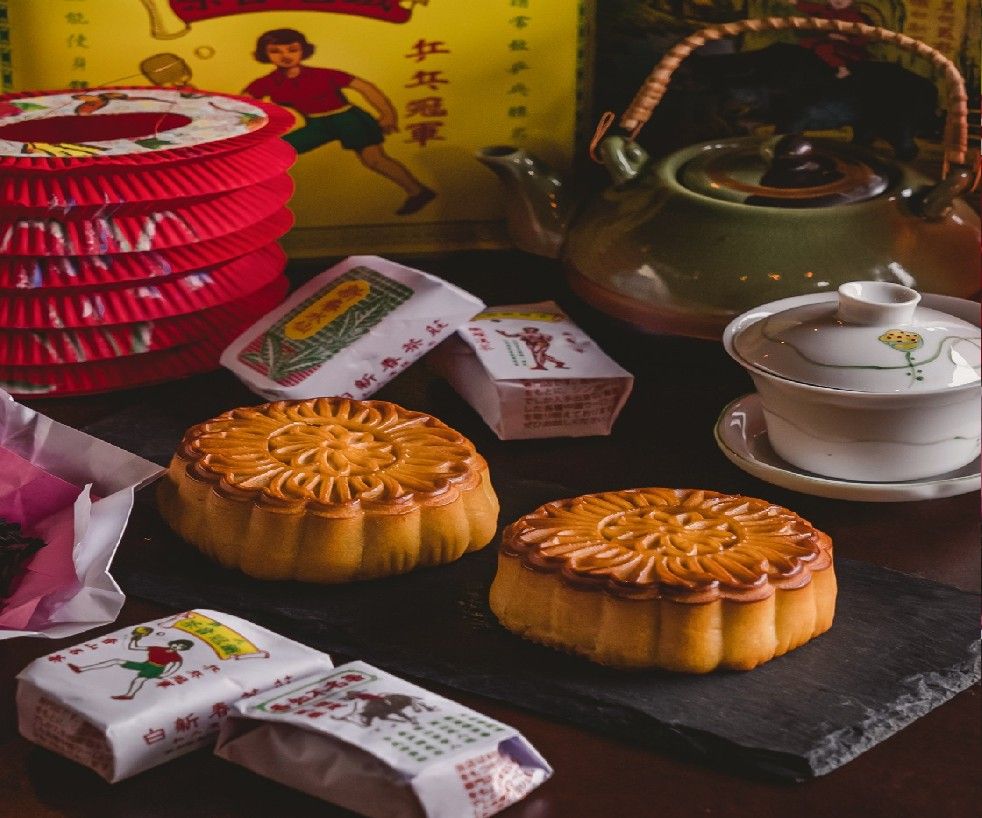  Mid Autumn Festival Mooncake and Tea Sets at Mimi Restaurant