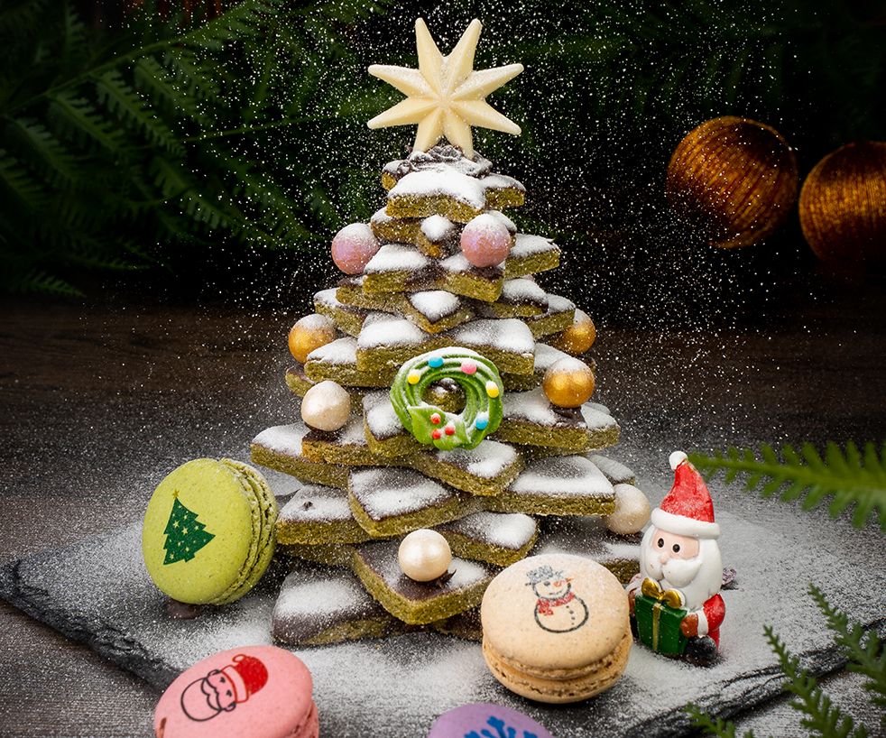 Kazo - 10% off 3D Christmas Tree Cookies with Macarons