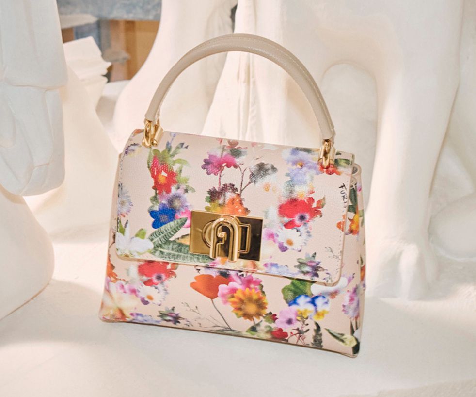 Furla: Mother's Day Lucky Draw