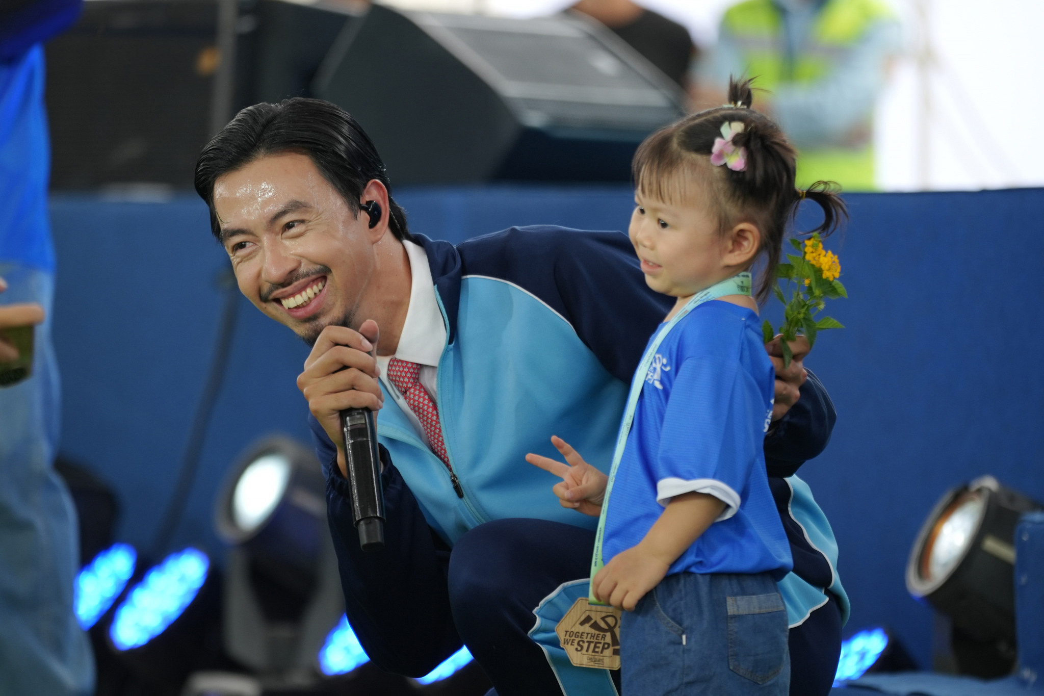 Rapper Den lent a dynamic flair to the events with his powerful, emotionally resonant songs